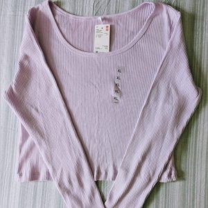 Uniqlo women’s cotton ribbed crew neck cropped tshirt